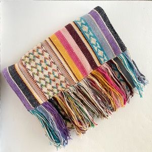 Woven clutch/crossbody